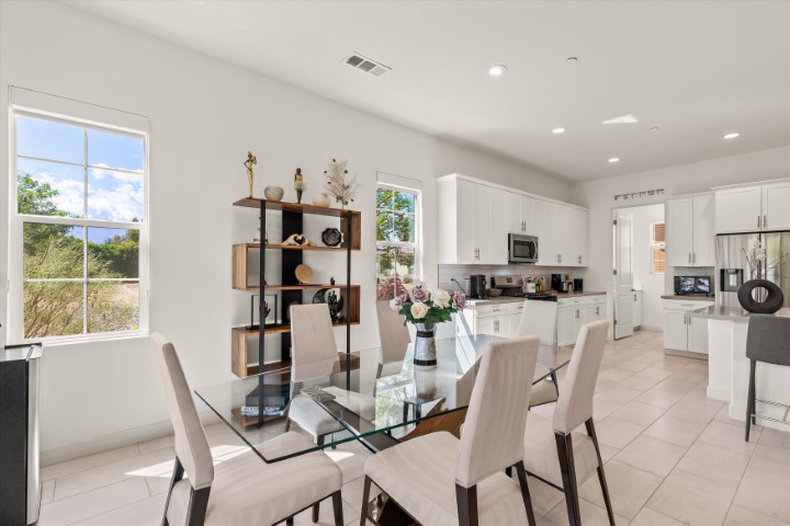 A premier 3/3 residence in Villa Portofino - Image# 6